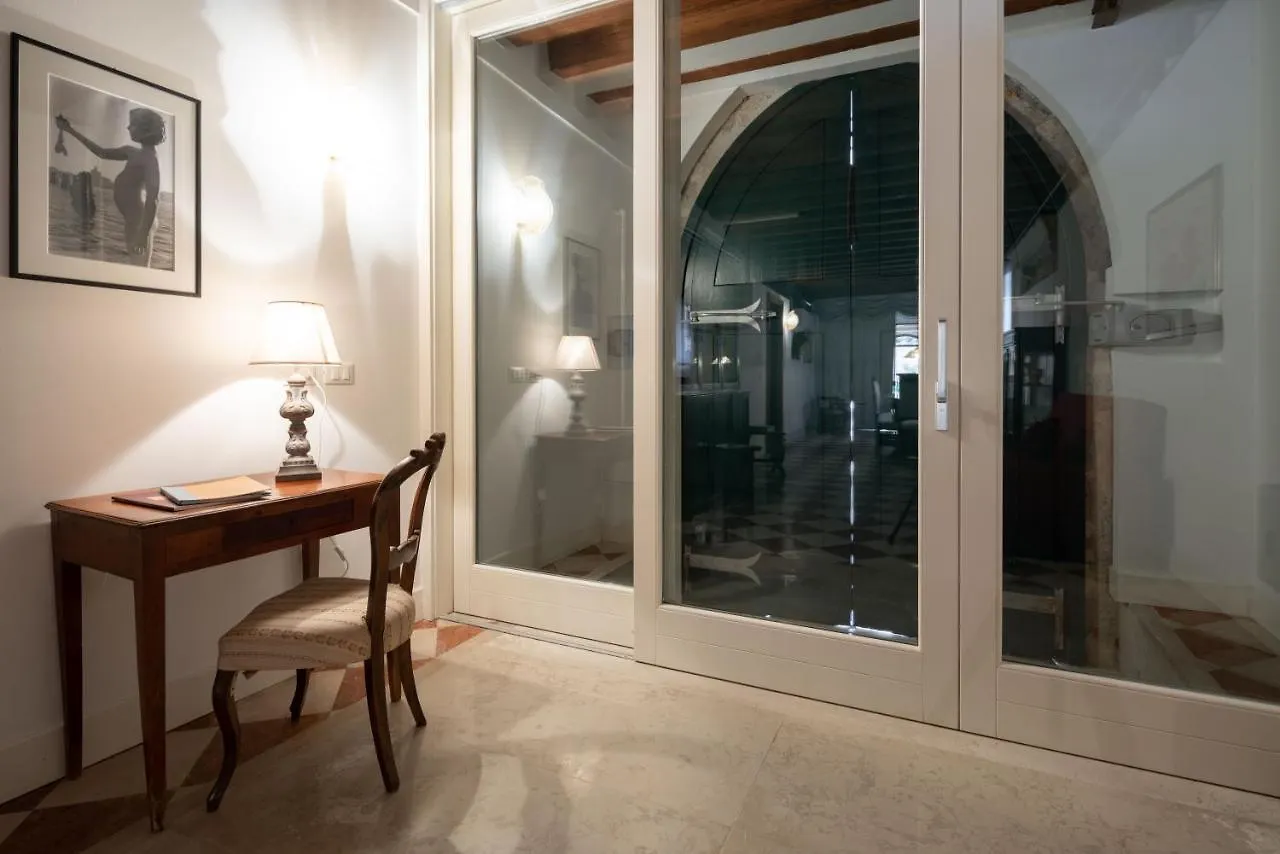 Canal View Residence Venice