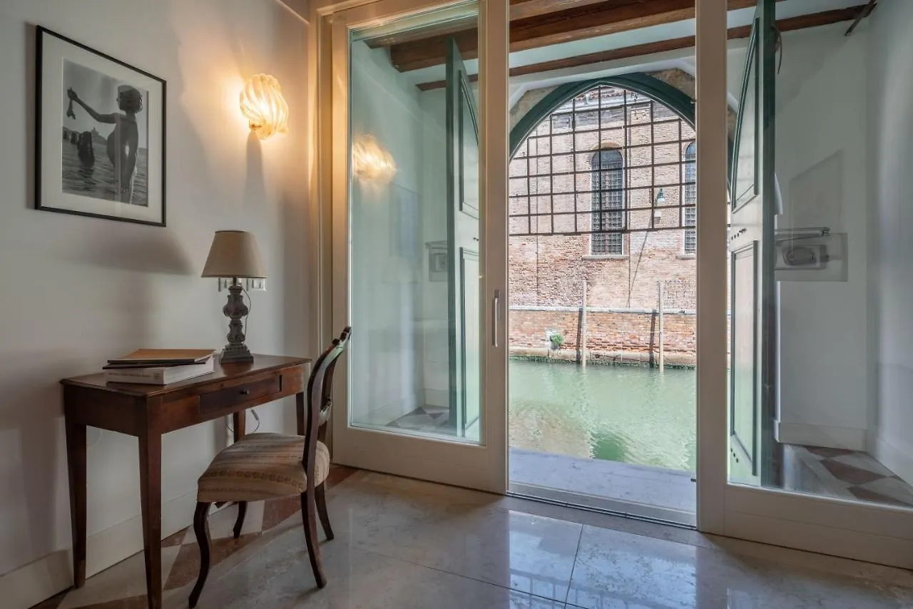 Canal View Residence Venice Apartment